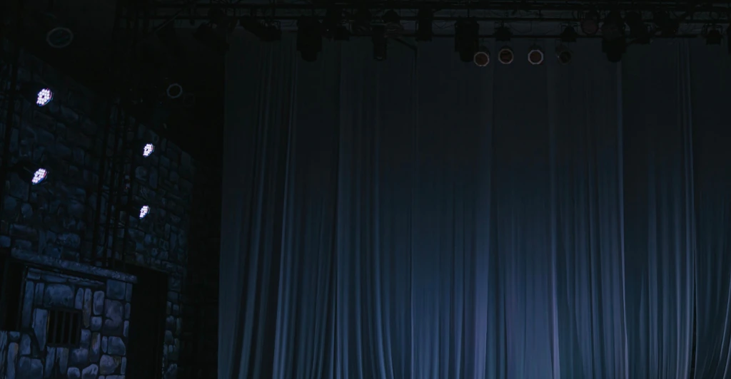 Julien Arnold dies after medical emergency while performing onstage