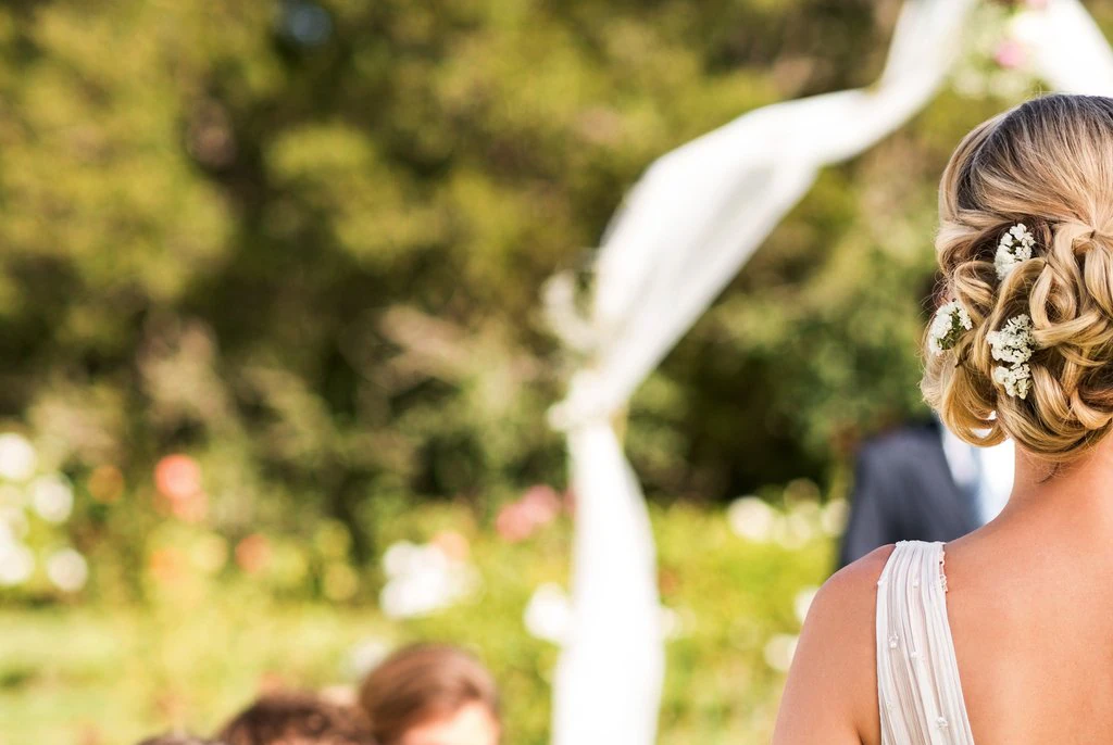 Moment groom reportedly exposes cheating bride in front of their wedding guests