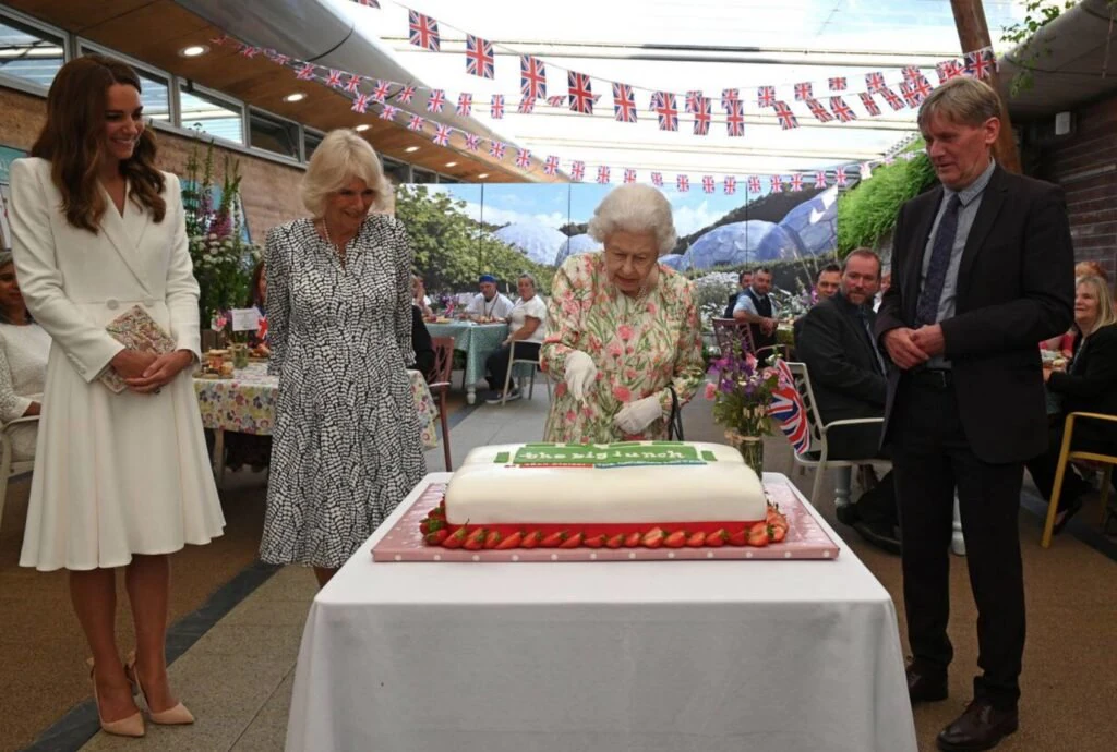 size-large wp-image-1263112820