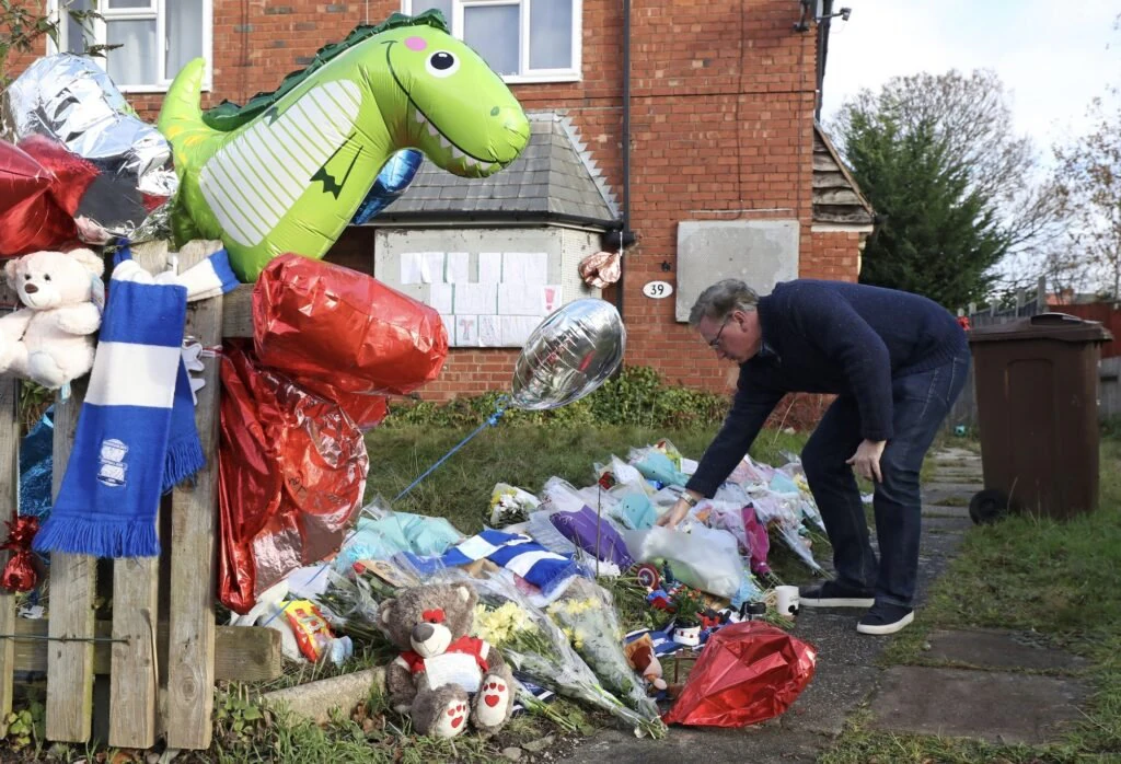 size-large wp-image-1263137635