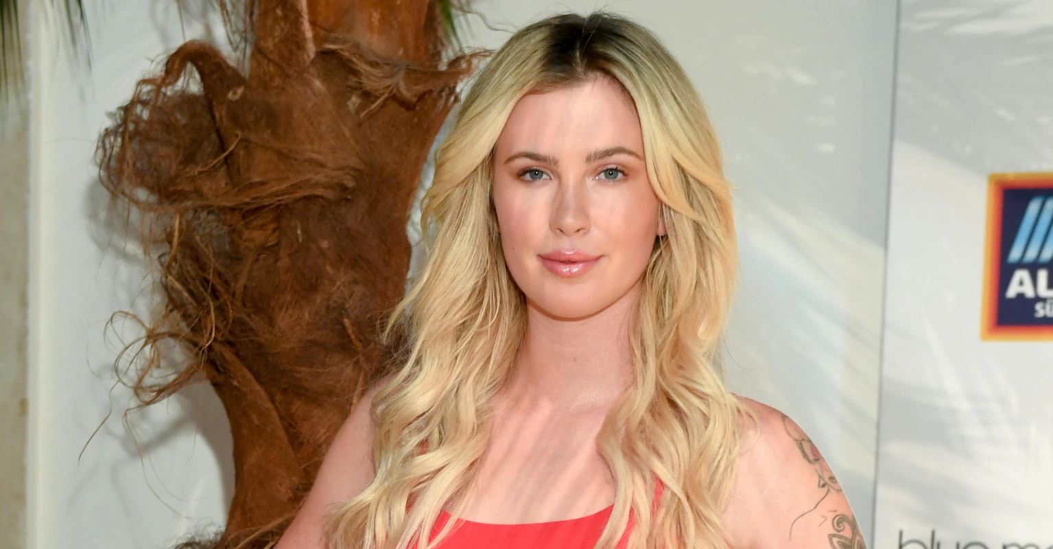 Alec Baldwin's daughter Ireland Baldwin announces first pregnancy in sweet New Year post