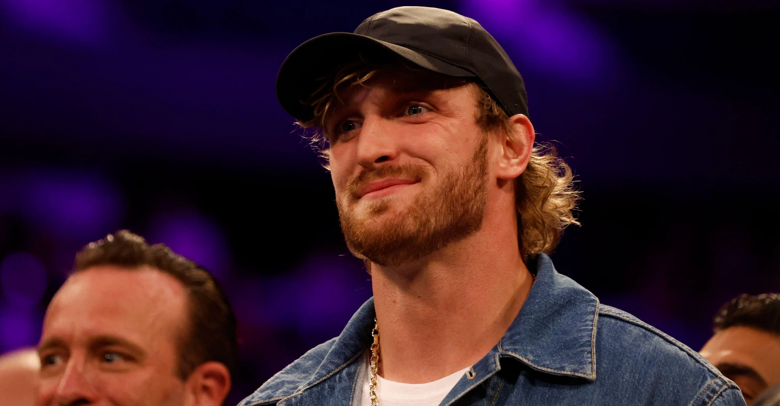 Fans in hysterics after awkward moment reporter tells Logan Paul he 'loves him too' in interview