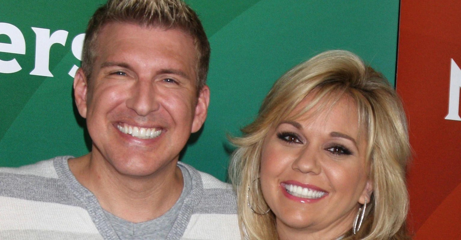 Lindsie Chrisley feels 'blessed' that her parents were welcomed to federal prison 'with open arms'