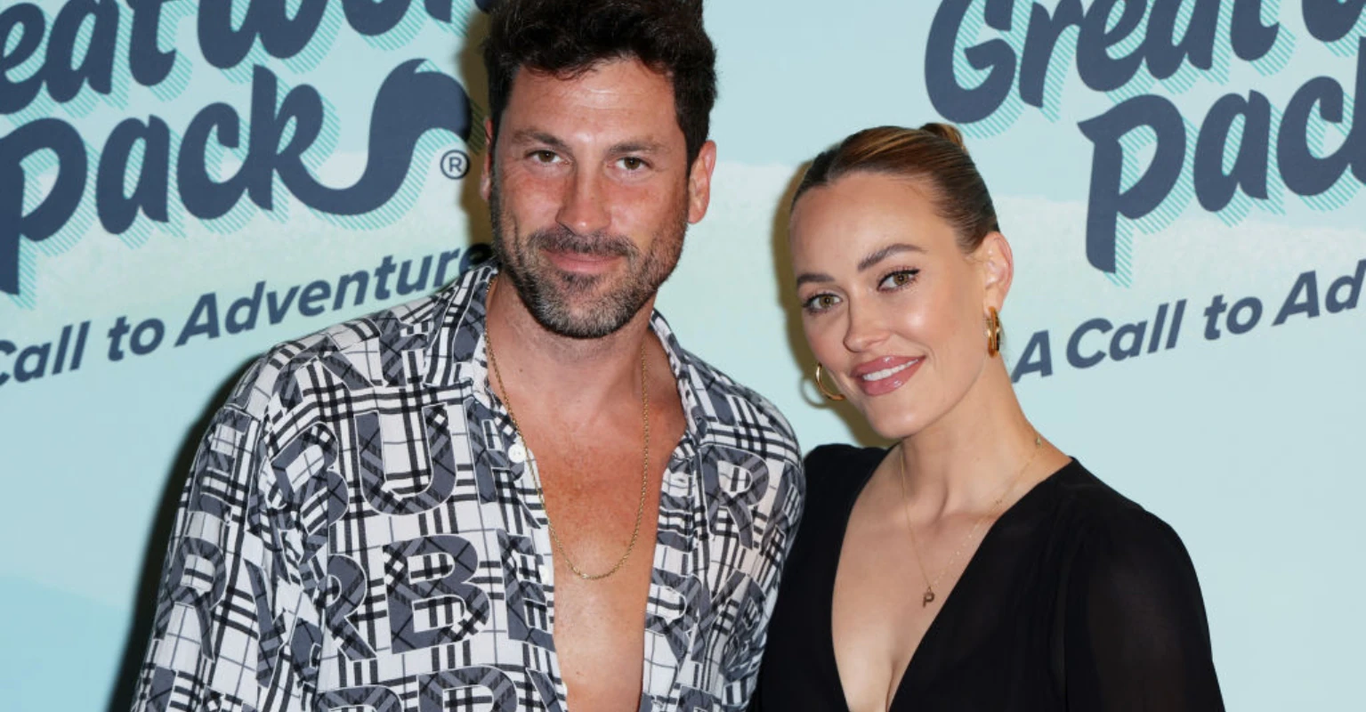 'DWTS' stars Peta Murgatroyd and Maksim Chmerkovskiy welcome rainbow baby