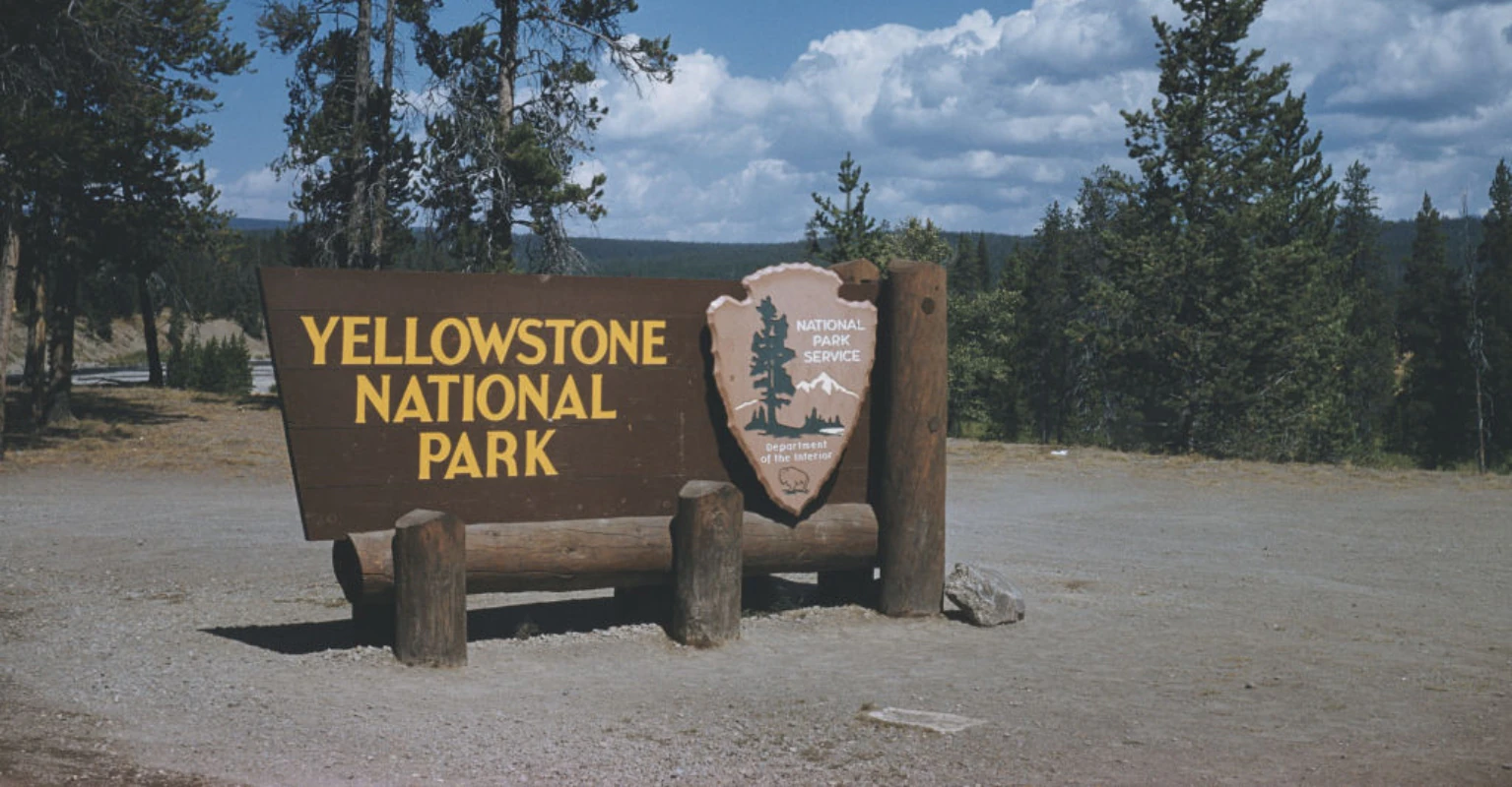 Man dips finger in Yellowstone hot spring, accidentally falls in and dissolves within a day