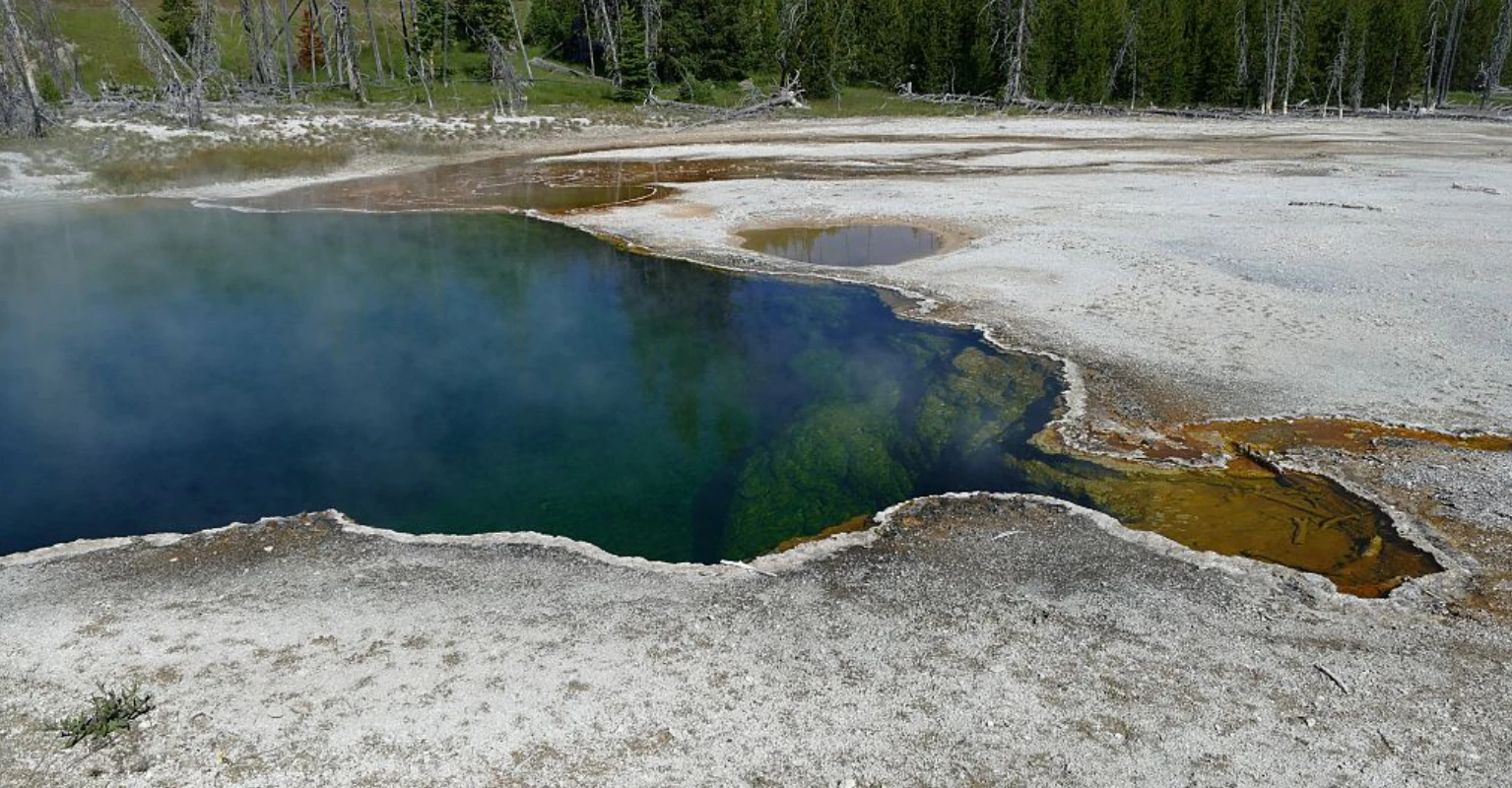 Man dips finger in Yellowstone hot spring, accidentally falls in and dissolves within a day