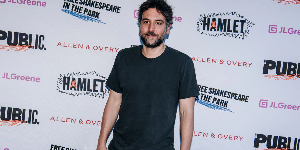 'How I Met Your Mother' star Josh Radnor ties the knot with Jordana Jacobs