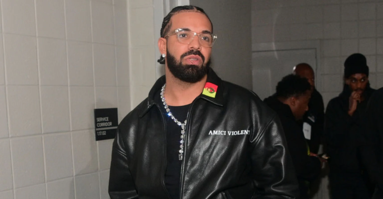 Drake places $1.15 million bet on Kansas City Chiefs to win Super Bowl because he 'can't bet against the Swifties'